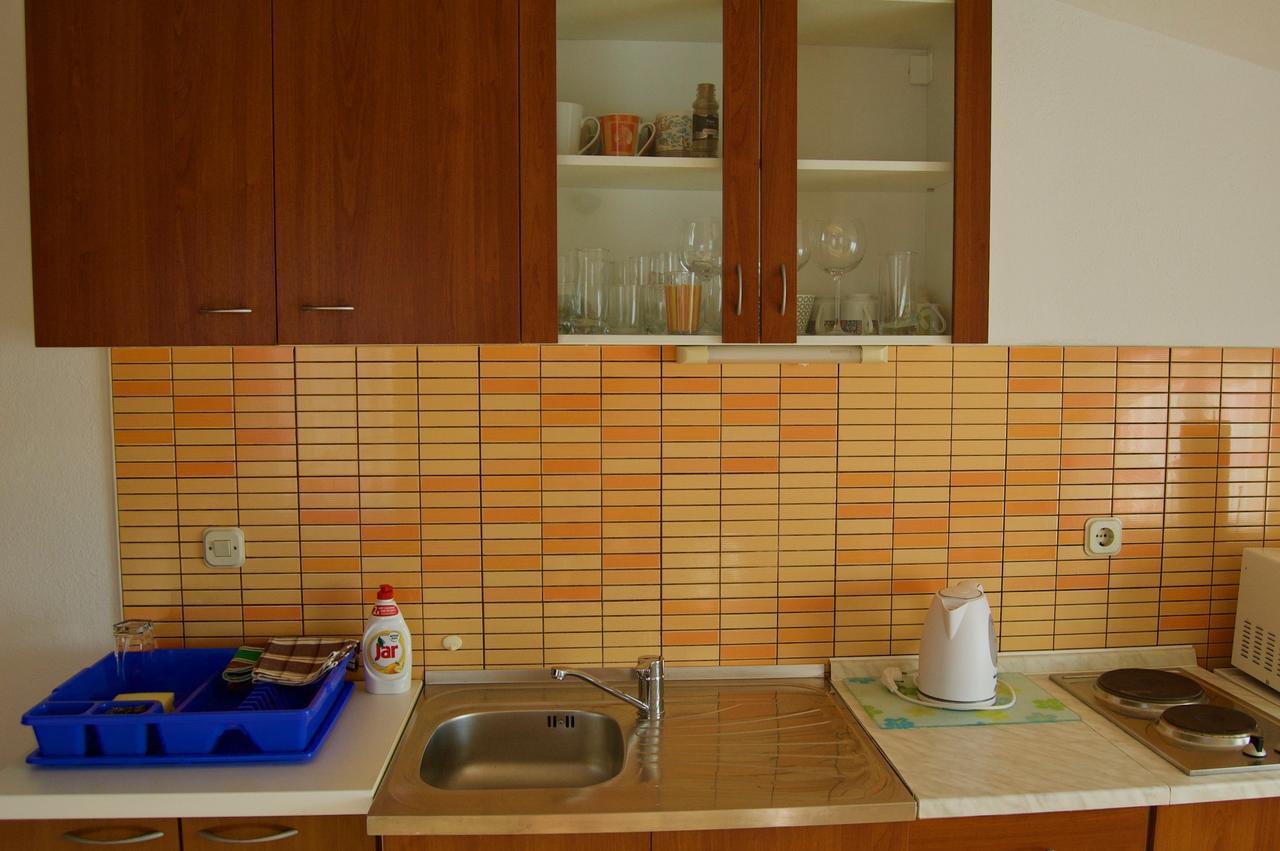 Apartments Petricevic Хвар Екстер'єр фото