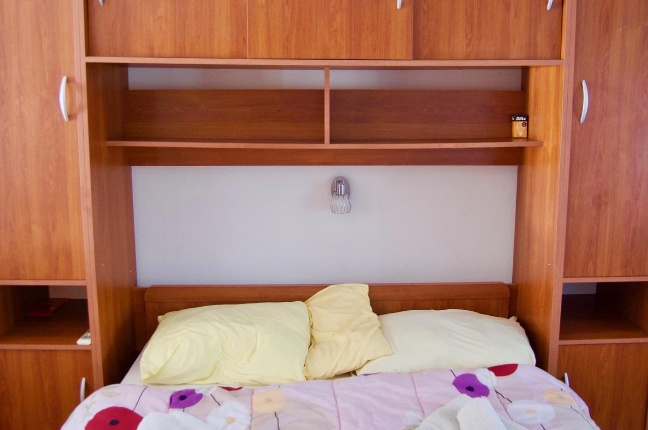 Apartments Petricevic Хвар Номер фото